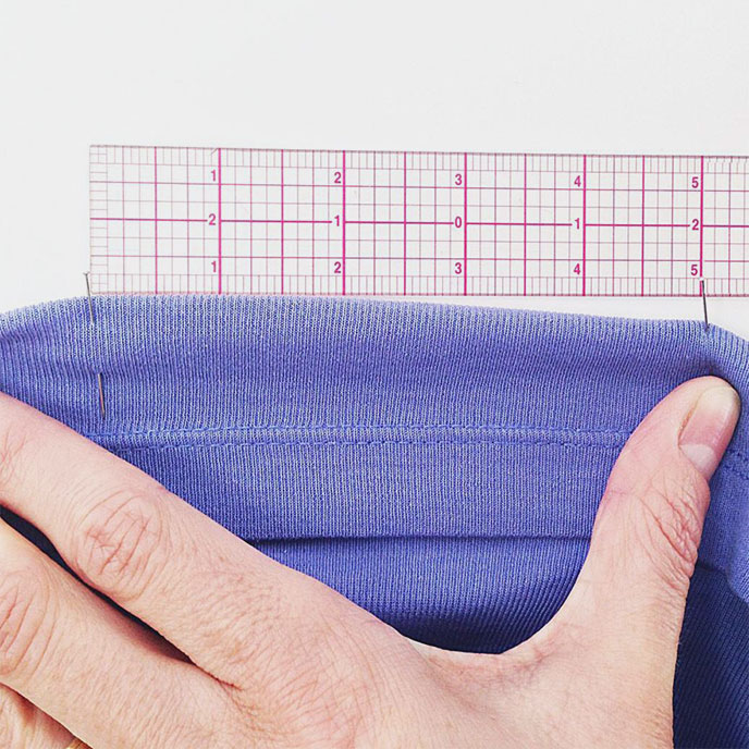 Sample to bulk consistency fabric: verifying fabric dimensions and construction to avoid production discrepancies